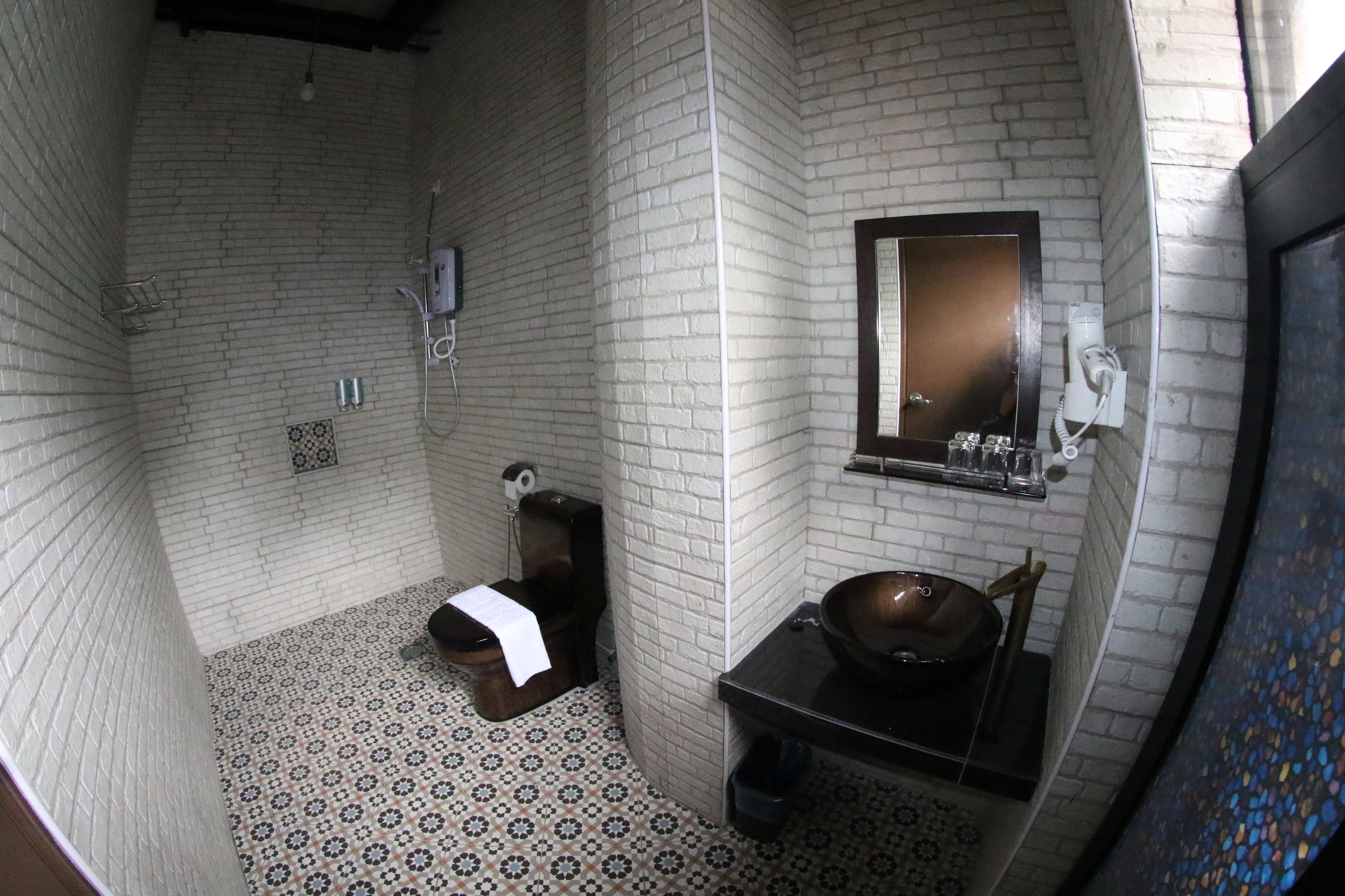 family room | in-room safe, desk, iron/ironing board, rollaway beds