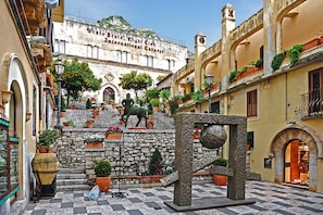 Point of interest - Villa Battiato - home n pool (Acireale)