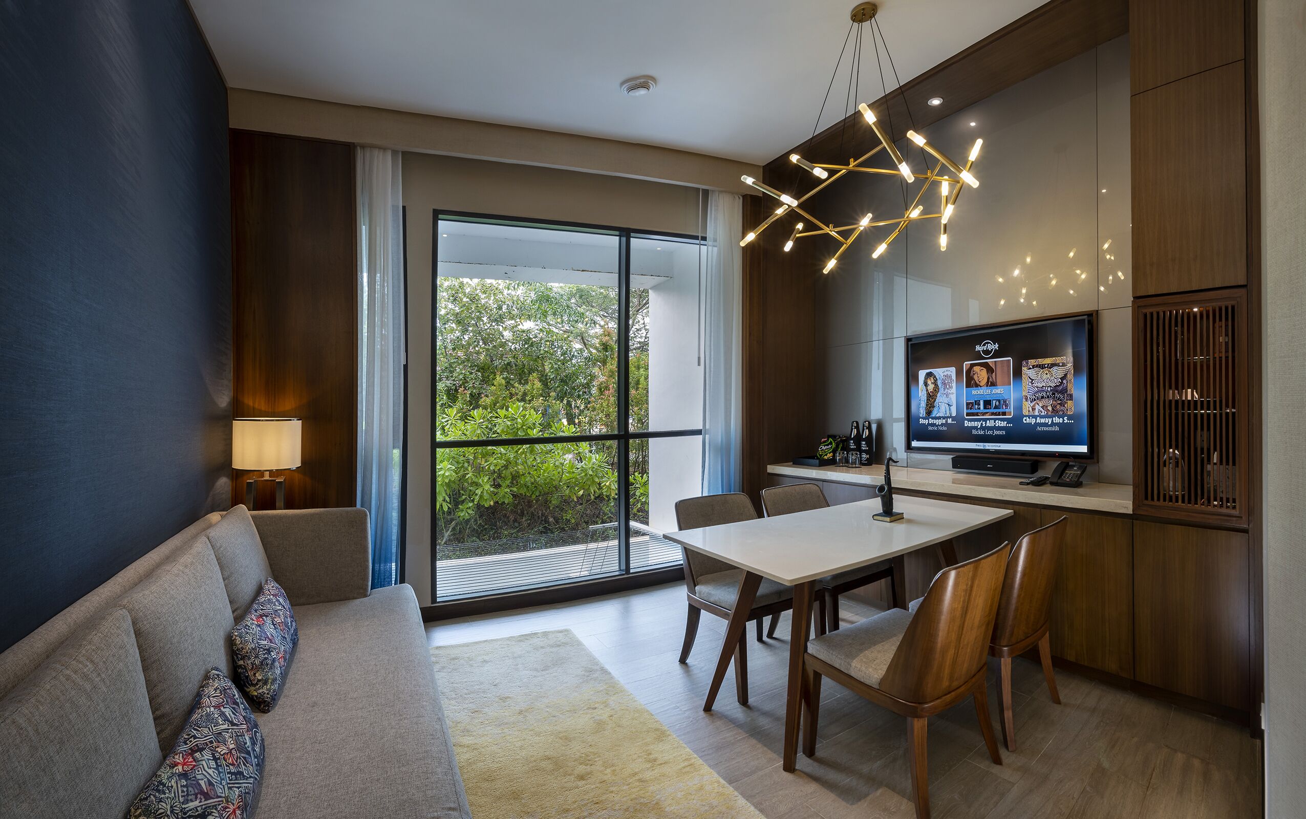 studio suite gold | living room | 55-inch led tv with digital channels, tv