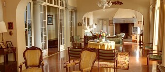 RESIDENCE HISTORIQUE CHIANTI piscine privée à 30 km de FLORENCE