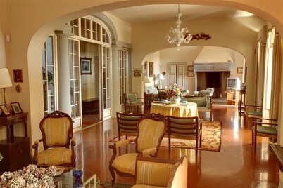 HISTORICAL RESIDENCE CHIANTI private swimming pool 30 km from FLORENCE