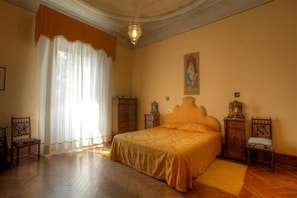 8 Schlafzimmer, Bügeleisen/Bügelbrett, kostenloses WLAN, Bettwäsche