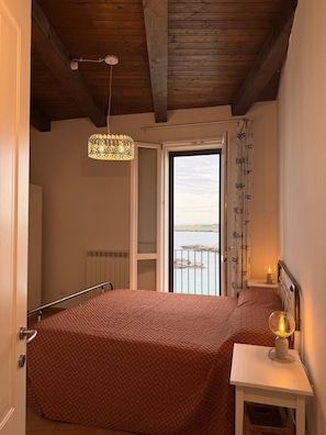2 Schlafzimmer, BĂŒgeleisen/BĂŒgelbrett, Reisekinderbett, kostenloses WLAN
