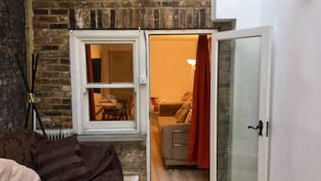 Family Room, Non Smoking, Private Bathroom (En Suite with Conservatory ) | View from room