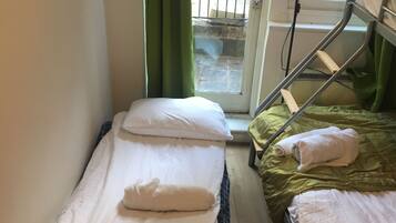 Family Quadruple Room, Balcony (En Suite) | Free WiFi, bed sheets