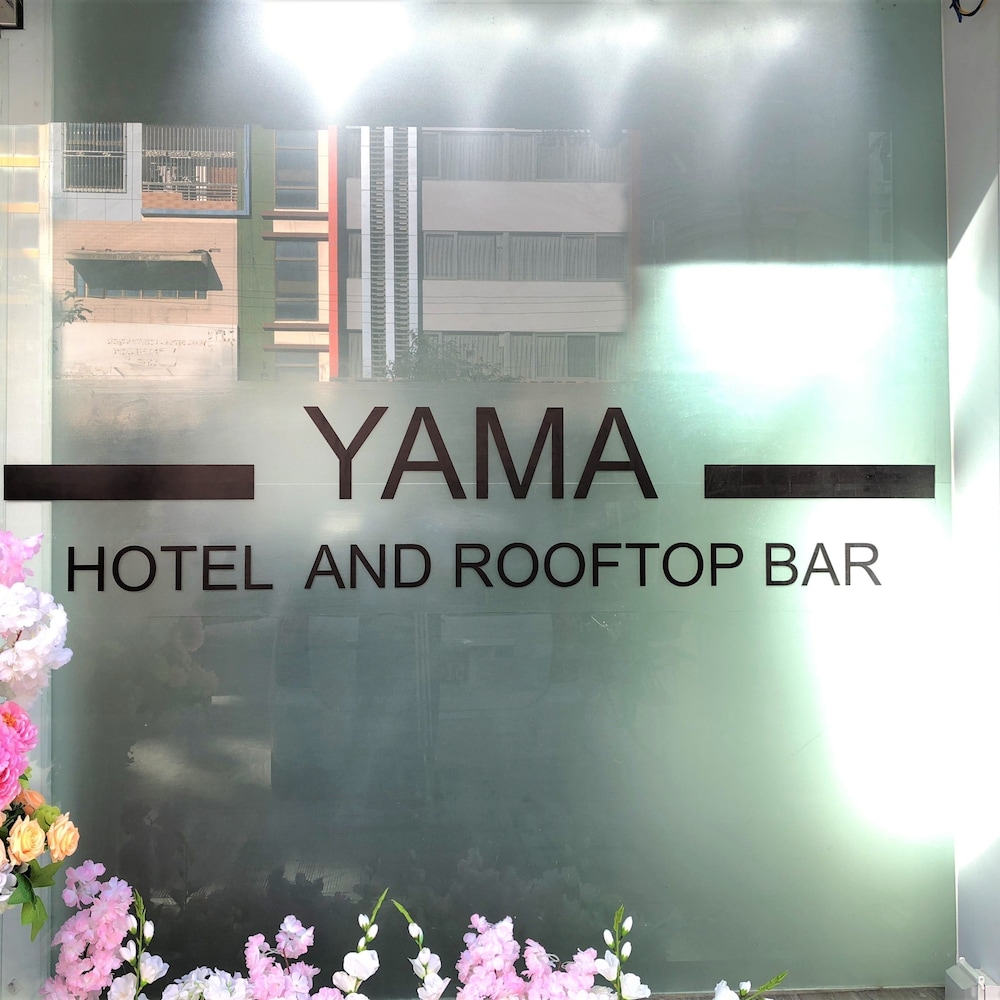 YAMA HOTEL & ROOFTOP BAR by null
