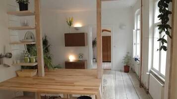 2 bedrooms, free cots/infant beds, free WiFi, bed sheets