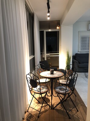 Deluxe Apartment, 3 Bedrooms | Balcony
