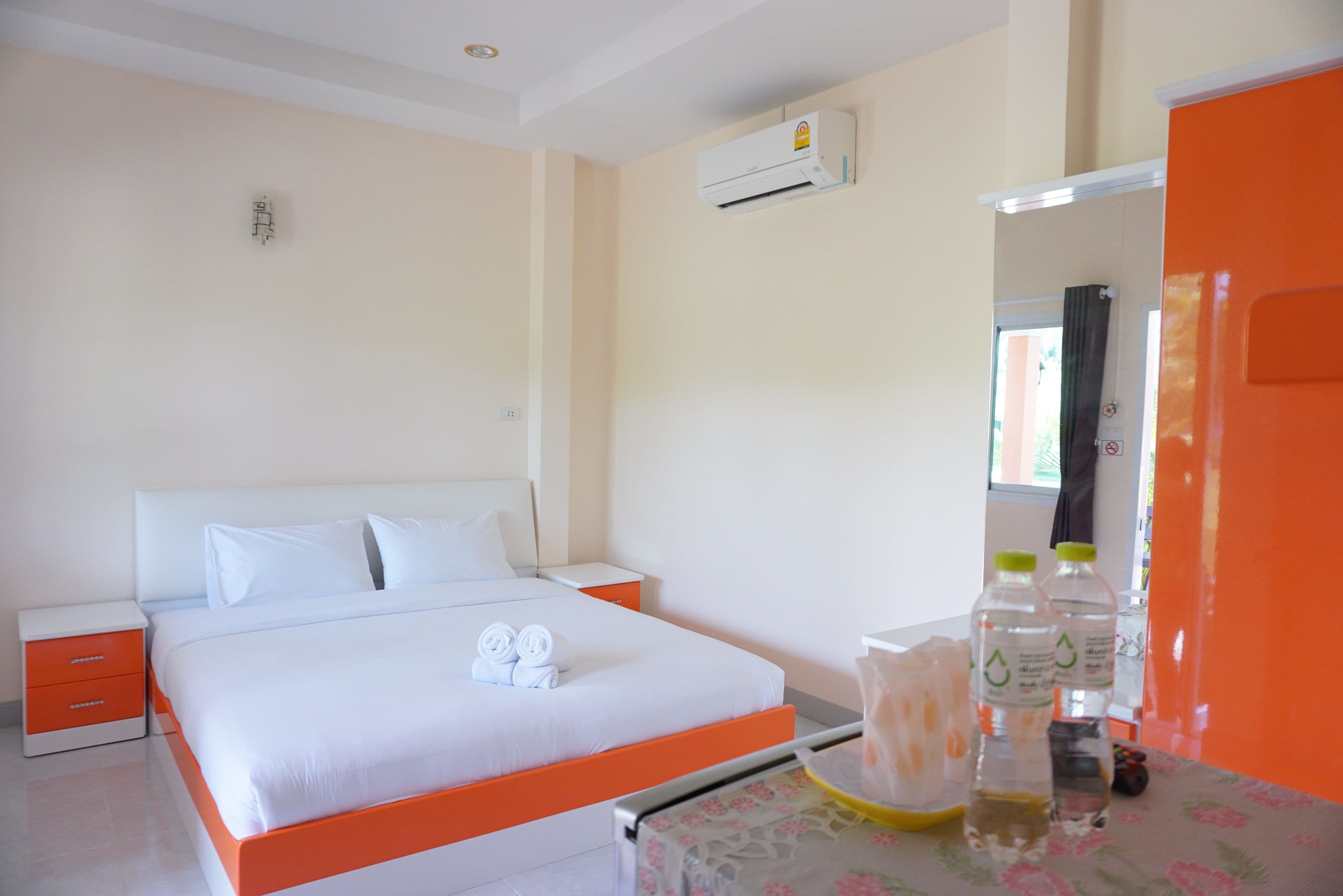 Bangalô standard, varanda, no pátio | Cofres nos quartos, cortinas blackout, quartos à prova de som