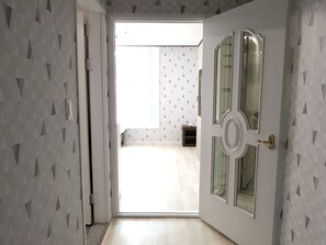 Studio (Crystal)
