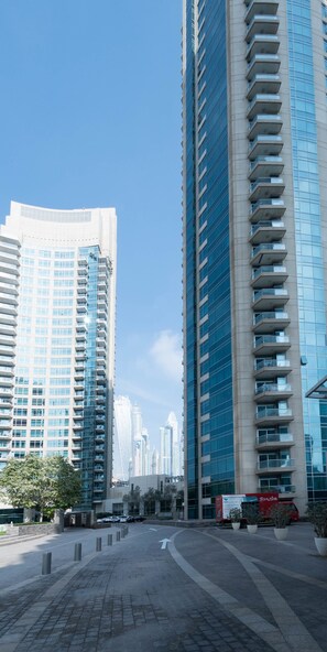 Front of property - Park Island - Bonaire by Deluxe Holiday Homes (Dubai)