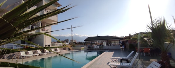 Seasonal outdoor pool