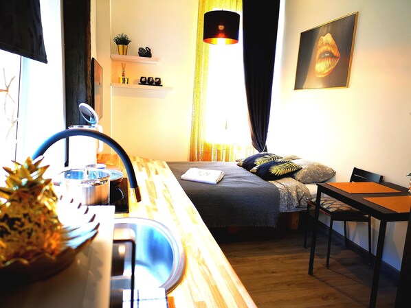 1 bedroom, iron/ironing board, free WiFi, bed sheets