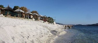 Second Floor double room with approx. 20m² air conditioning, balcony, panoramic sea view