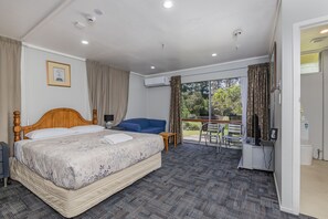 Apartment, Multiple Beds, River View | Free WiFi, bed sheets, wheelchair access