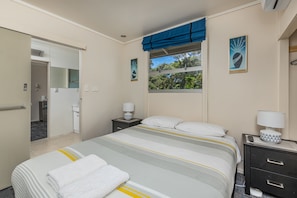 Free WiFi, bed sheets, wheelchair access - Riverside Lodge Paihia (Haruru)