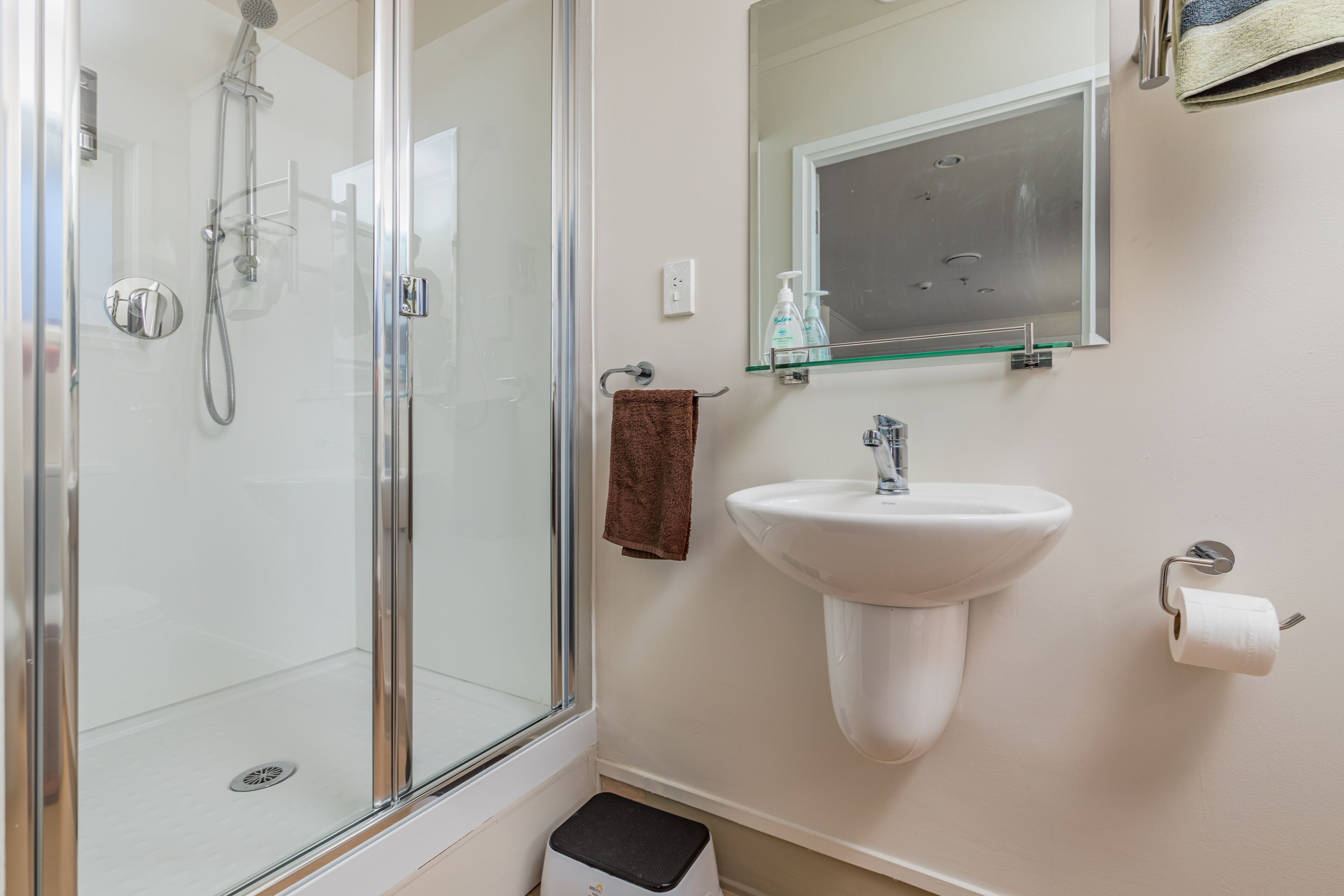 Triple Room, Multiple Beds | Bathroom