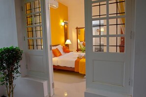 Phòng đôi Cao cấp | Bộ đồ giường cao cấp, phòng cách âm