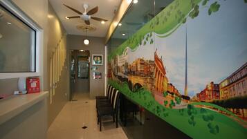 Kawasan tempat duduk lobi