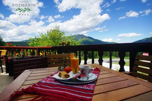 ลานระเบียง/นอกชาน