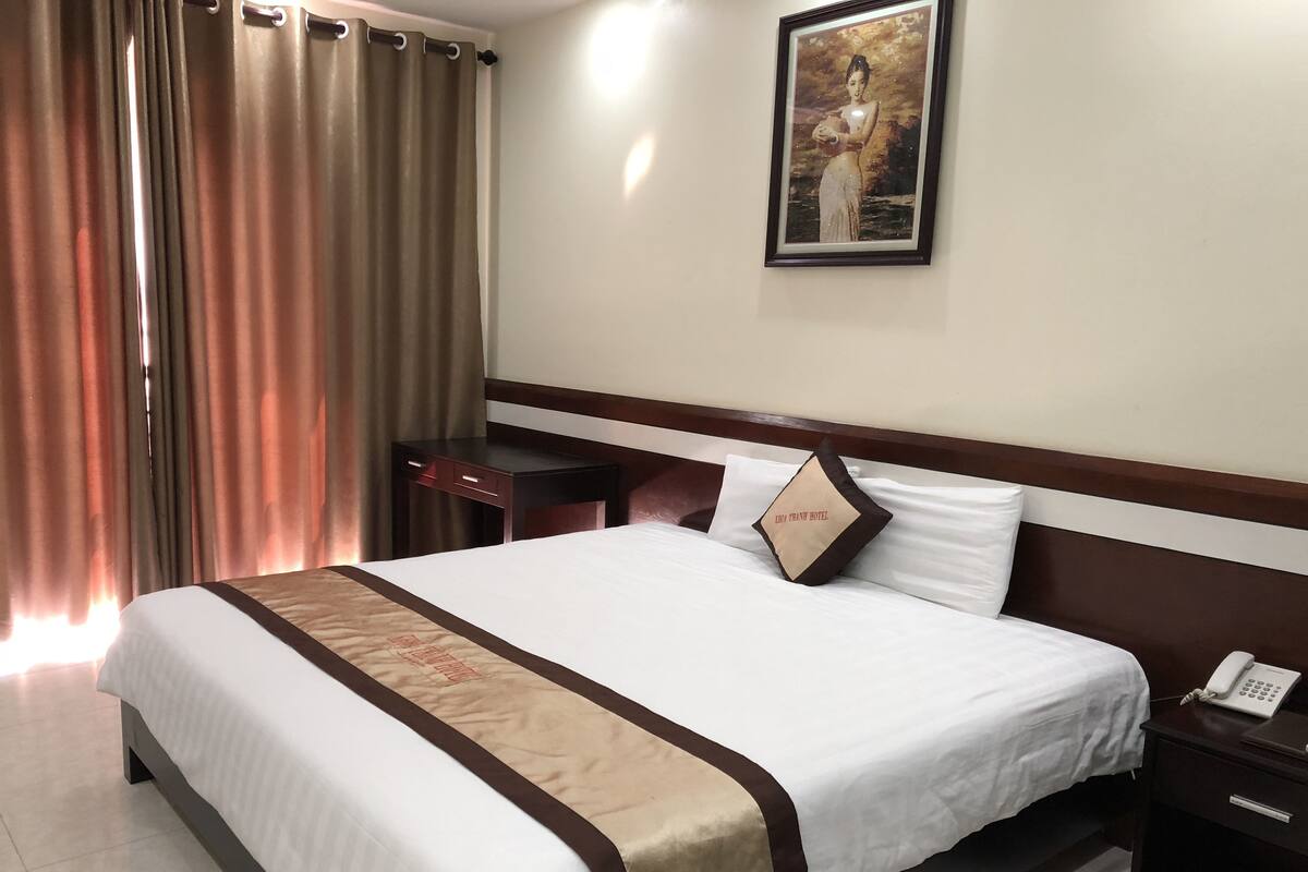 Double Room, Lake View | In-room safe, desk, blackout curtains, free WiFi