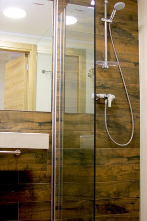 Superior Double or Twin Room, 1 Bedroom, Balcony, Mountainside | Bathroom shower - ORBI Palace Deluxe (Borjomi)