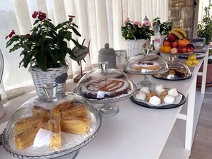 Alimentos y bebidas