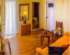 Superior Suite, City View | Living area | Flat-screen TV - Mato Hotel (Skiathos)