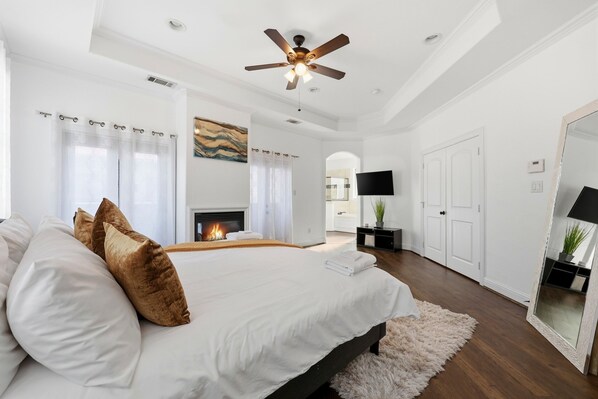 3 bedrooms, iron/ironing board, free WiFi, bed sheets