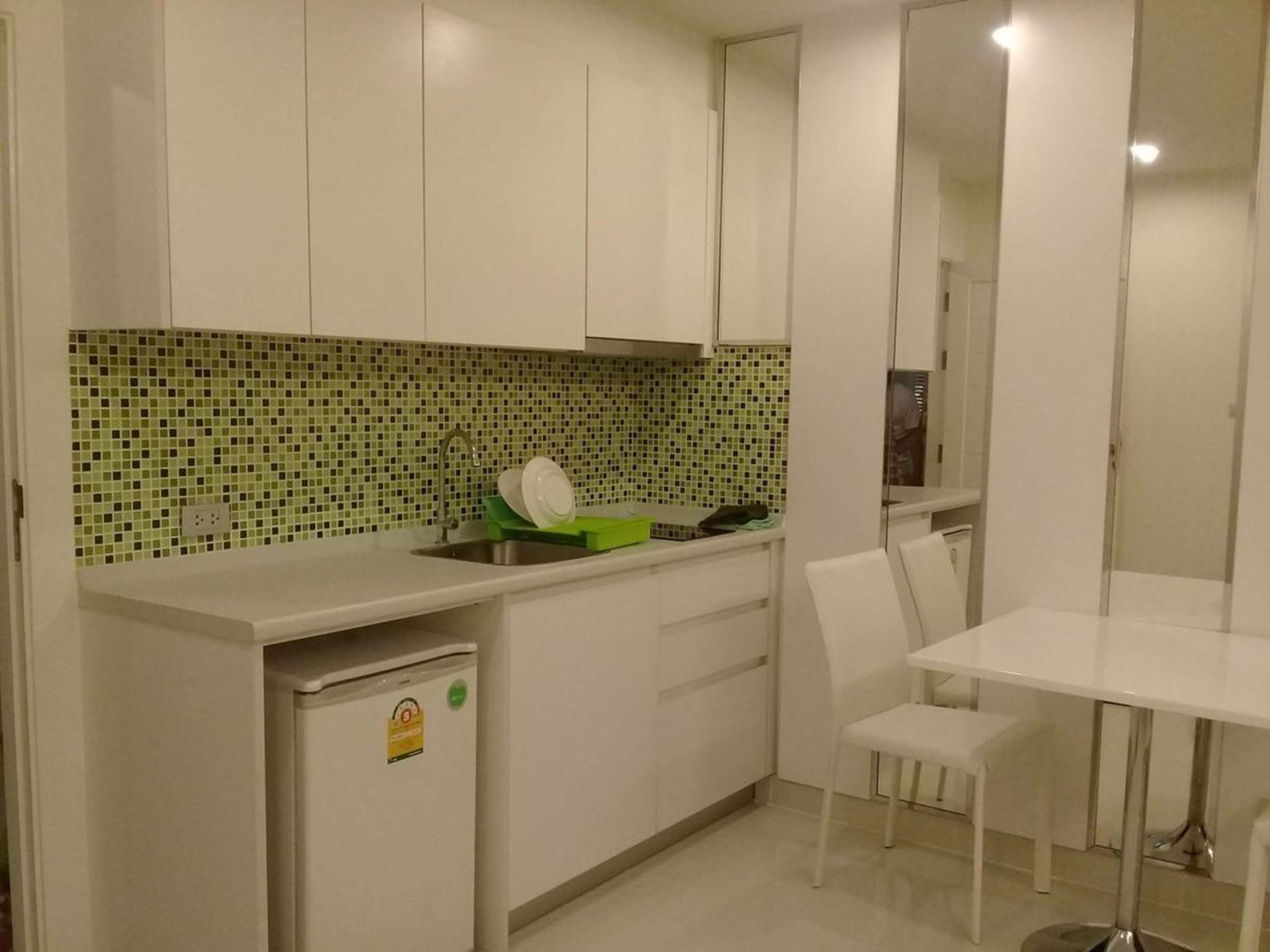 1-Bedroom Apartment  | Private kitchenette