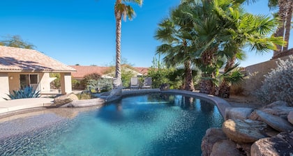 Fountain Hills Mountain View Retreat