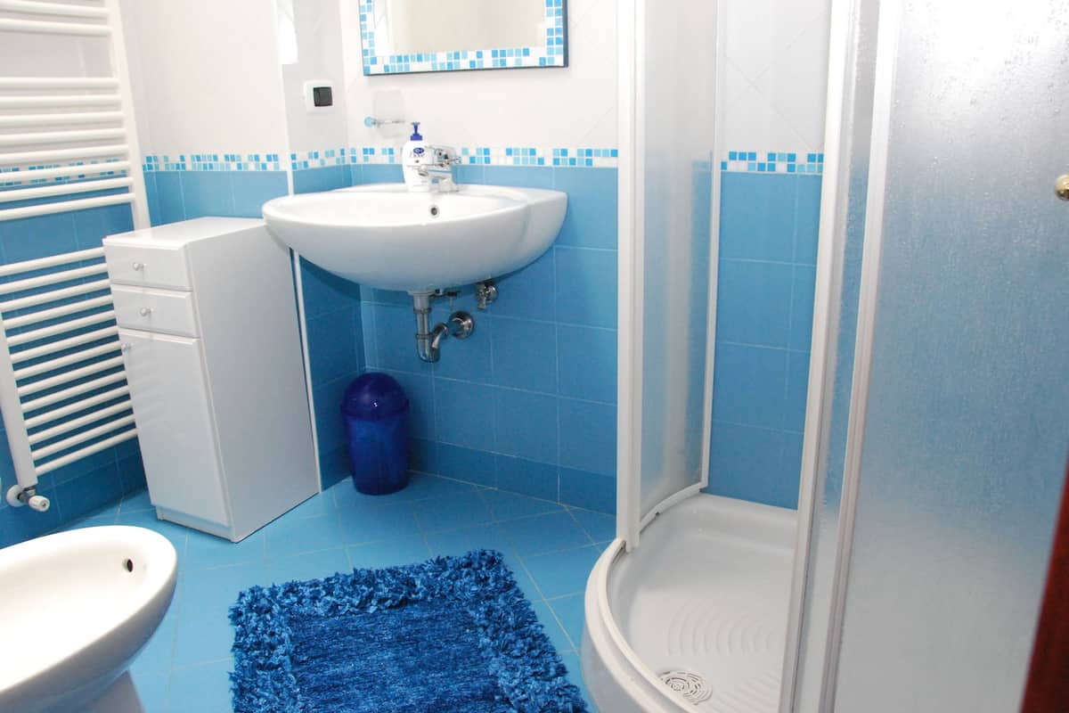 Appartamento, 2 camere da letto | Bagno | Doccia, vasca da bagno a immersione totale, asciugacapelli