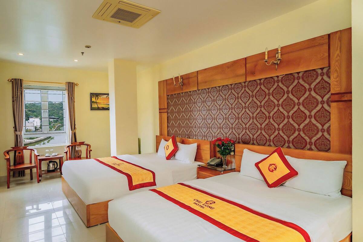 Deluxe Family Room