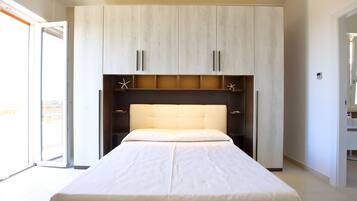 Deluxe-Zimmer, eingeschränkter Meerblick (COLUNITRI) | Hochwertige Bettwaren, Zimmersafe, Schreibtisch, Bügeleisen/Bügelbrett