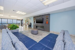 TV, stereo - 11th Floor One Bedroom @ Phoenix 5! (Orange Beach)