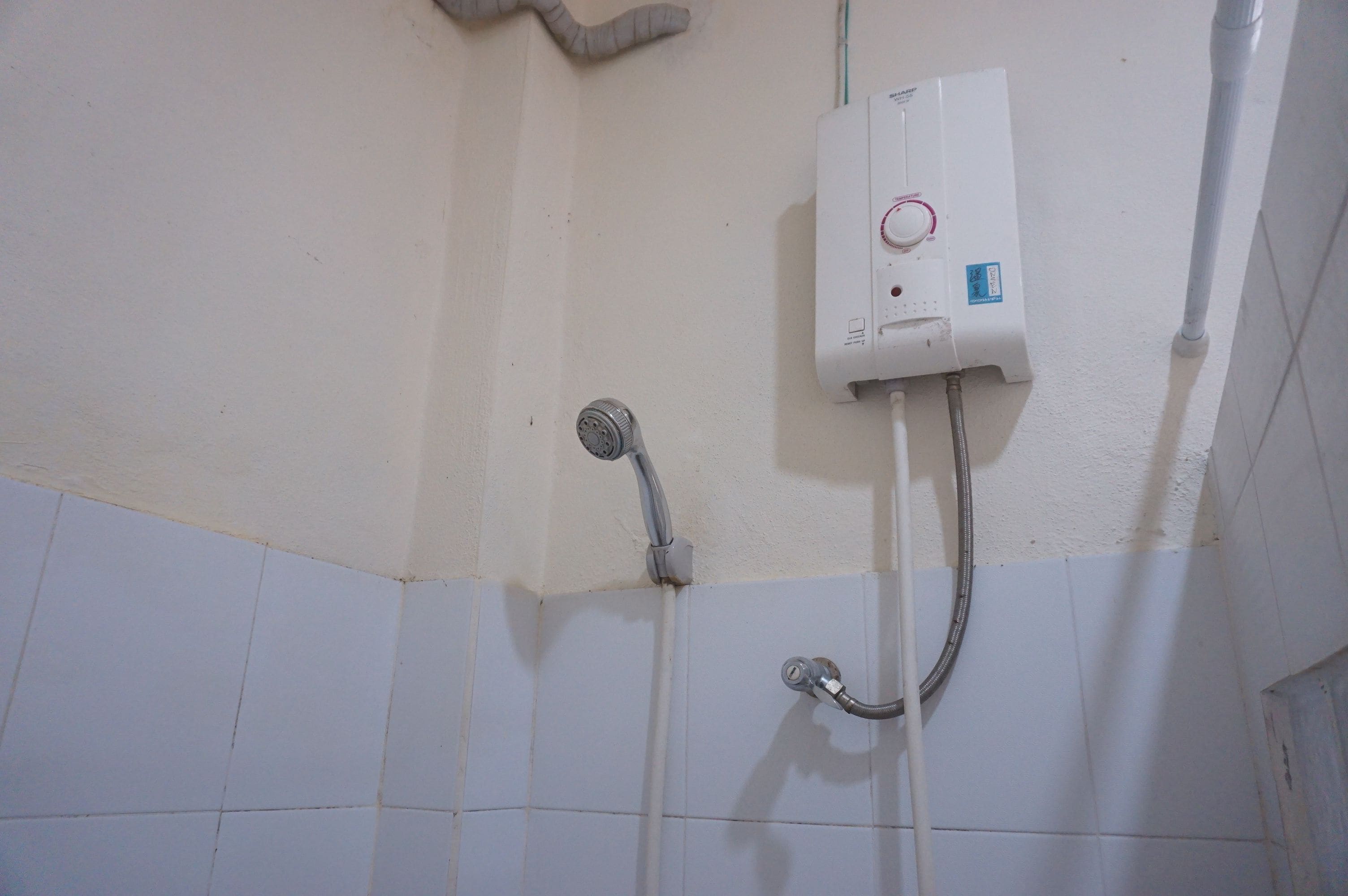 スタンダード ダブルルーム | バスルームのシャワー