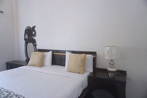 Desk, free WiFi - Iyara Resort (Chumphon)