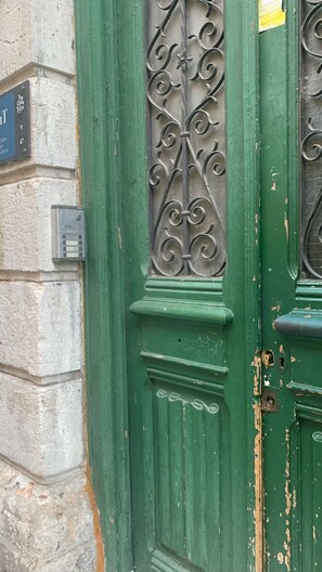 Exterior - ThePlacetoBe B&B (Valladolid)