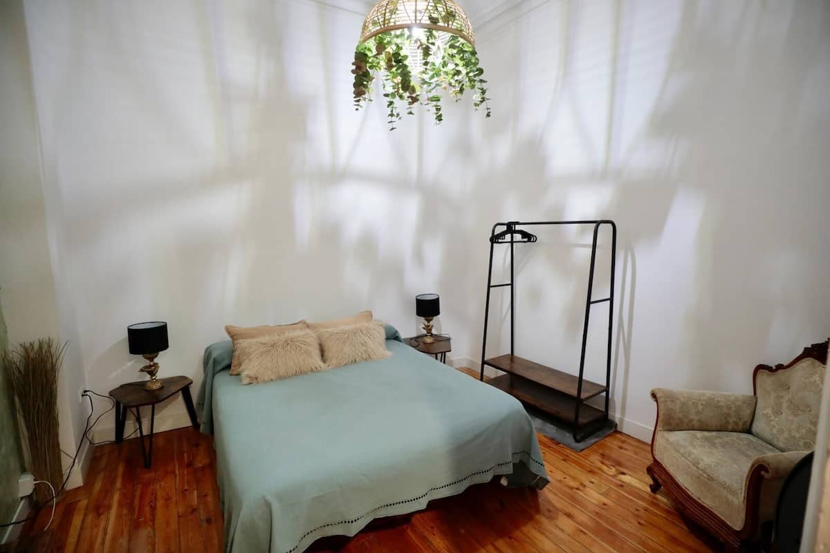 Family Apartment, Kitchen | 1 bedroom, iron/ironing board, free WiFi, bed sheets