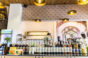 Bar (in der Unterkunft)