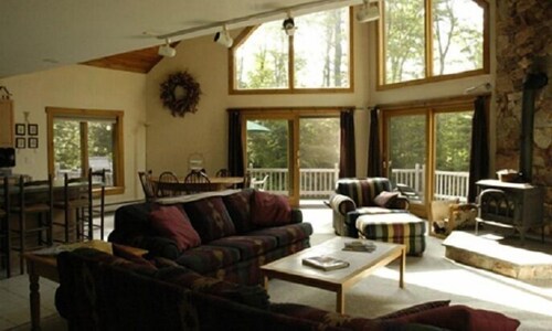 Okemo Mountain Chalet W / spa