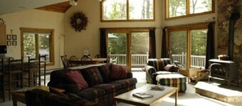 Okemo Mountain Chalet W/ Hot Tub and Game Room
