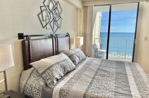 2 slaapkamers, een strijkplank/strijkijzer, gratis wifi, beddengoed