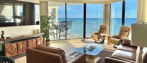 Smart TV, fireplace, stereo