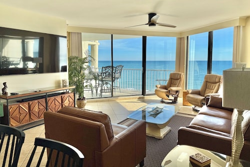 Luxury Ocean Front 2 bedroom 2 bath condo -One Ocean Place Unit 708