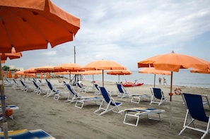 Private beach - Hotel Helios (Tarquinia)