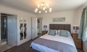 Classic House, 3 Bedrooms, Balcony, Sea View (LâEree Villa) | Iron/ironing board, free WiFi