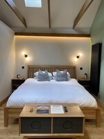 Sábanas de algodón egipcio, ropa de cama de alta calidad y wifi gratis 