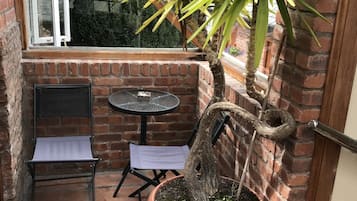 Phòng đôi Deluxe, có phòng tắm riêng, quang cảnh sân vườn | Ngoại thất