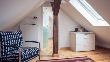 Apartment (Himmelsblick) | Living room | Flat-screen TV